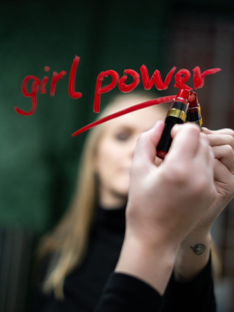 Personajes de series y caricaturas que son feministas y no te habías dado cuenta