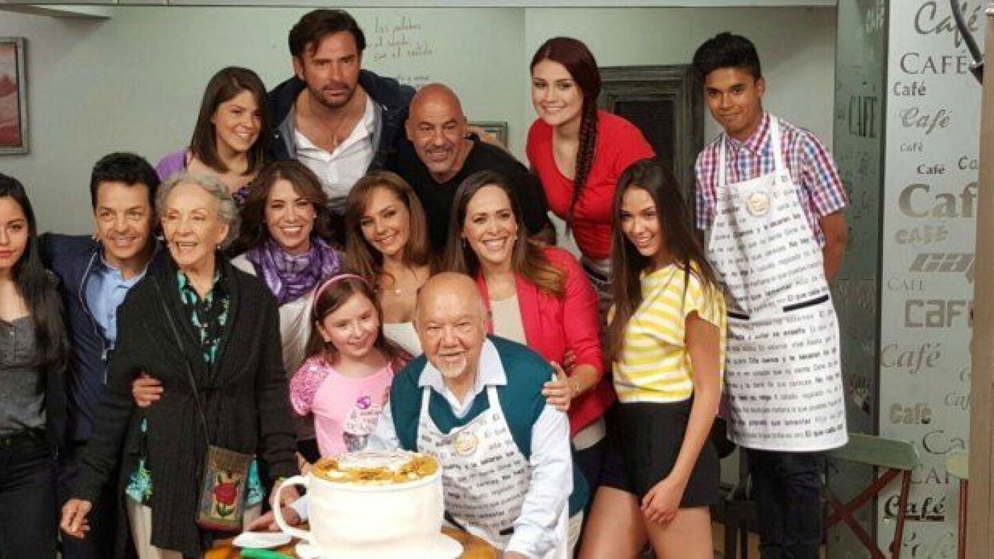 Kenneth Como 'Como dice el dicho' celebra 400 programas