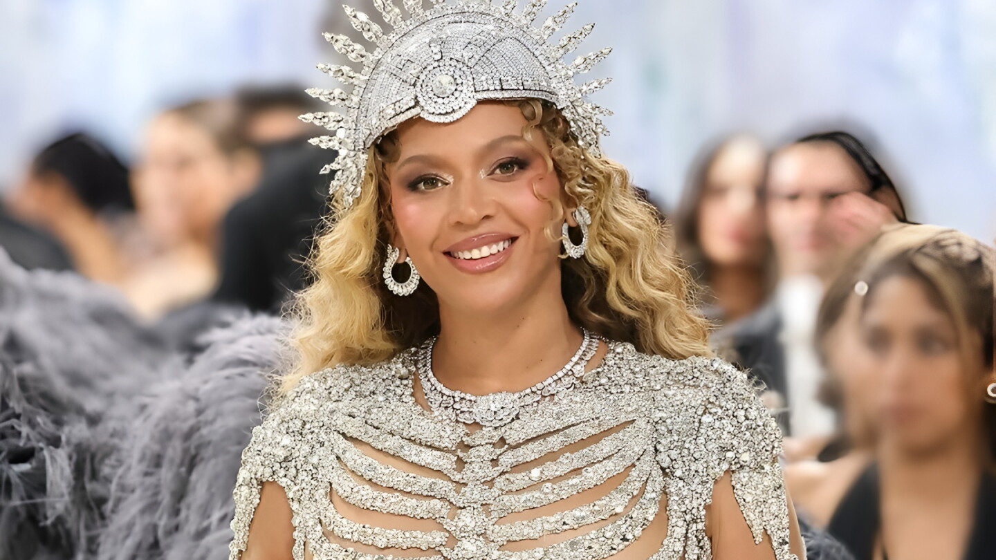 Beyoncé llevó el collar más caro en la historia de la MET Gala