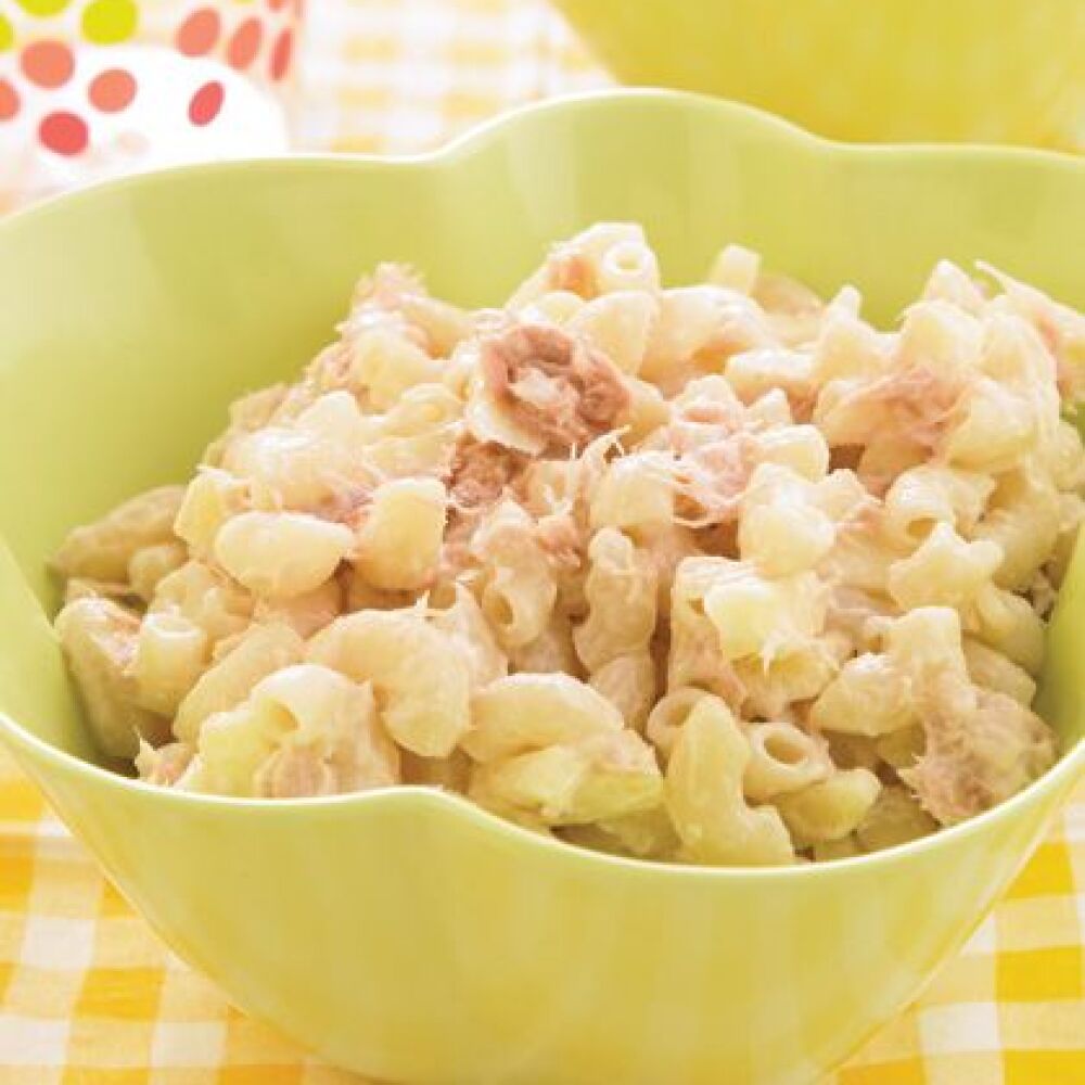 Coditos con atún y manzana