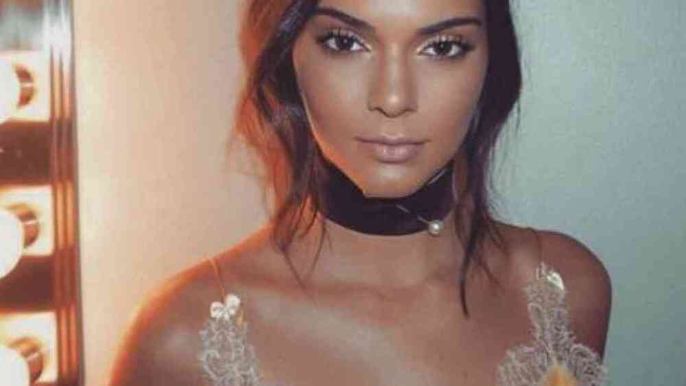 Kendall Jenner hace enojar a muchas bailarinas por un shooting de ballet