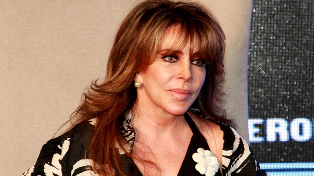 Después de anunciar su retiro, Verónica Castro rompe el silencio