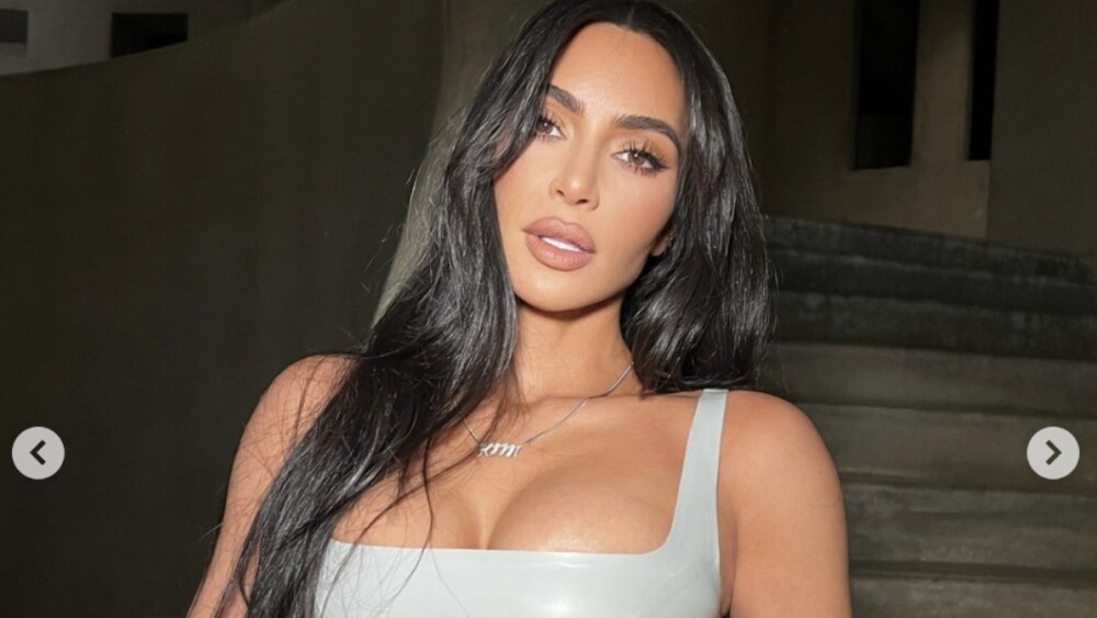 kim kardashian bra pezones