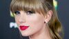10 momentos de Taylor Swift fiel a sus labios rojos