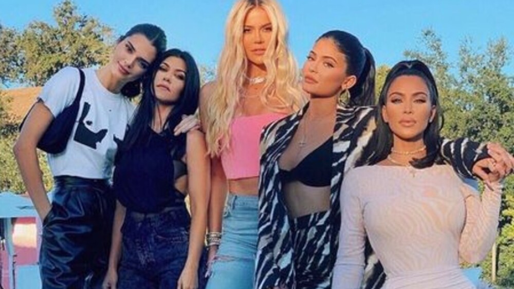 epico error photoshop kardashian kendall jenner