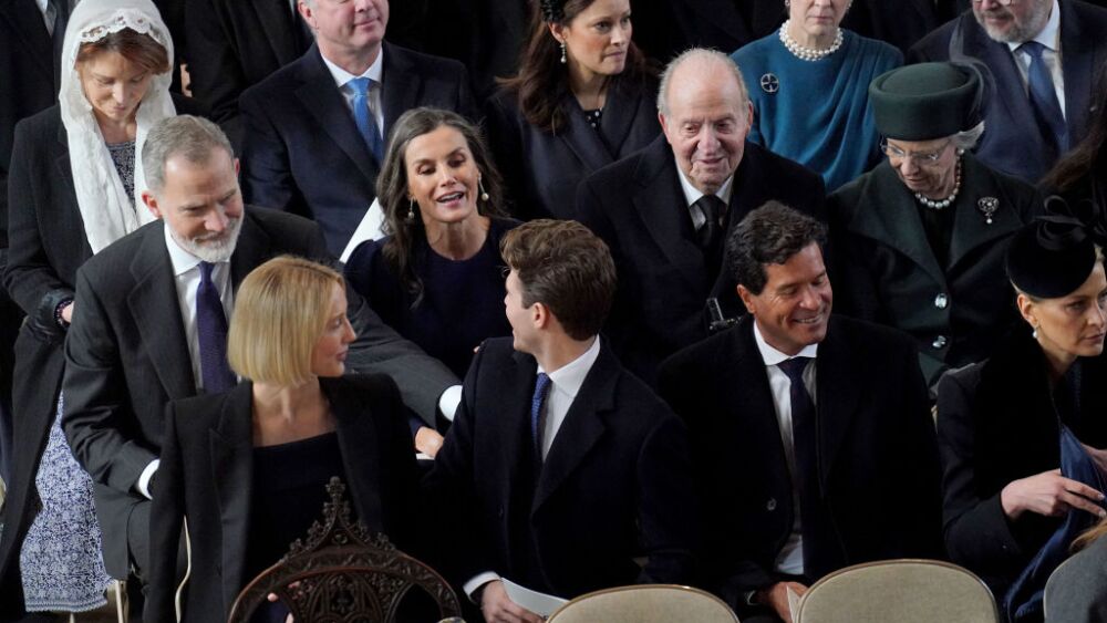 Felipe VI, Letizia Ortiz y Juan Carlos