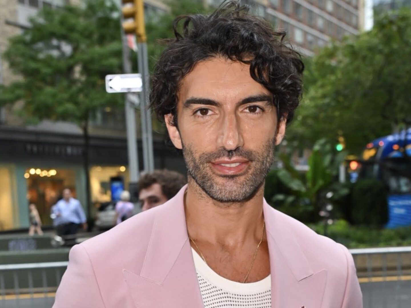 Justin Baldoni: ¿Por qué demandó a The New York Times por 250 millones de dólares?