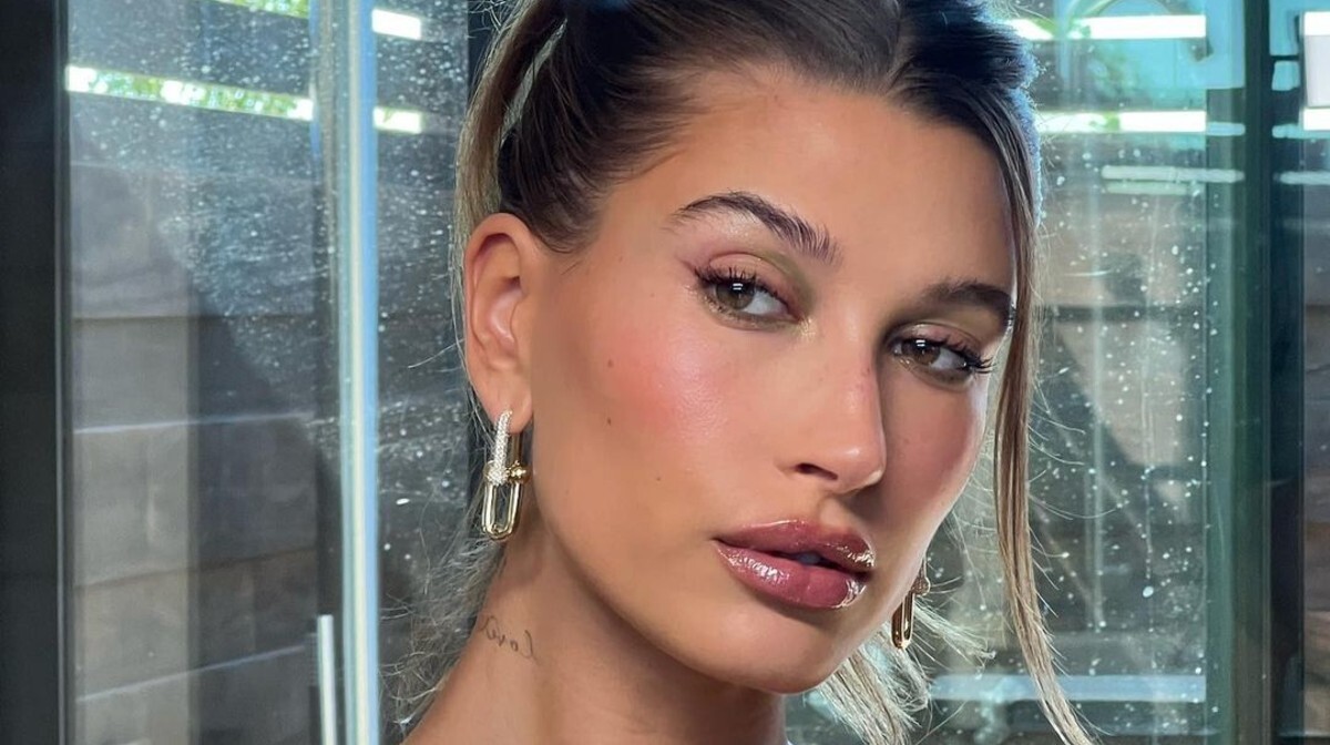 Brownie glazed lips: la tendencia que te ayudará a lucir unos labios como los de Hailey Bieber