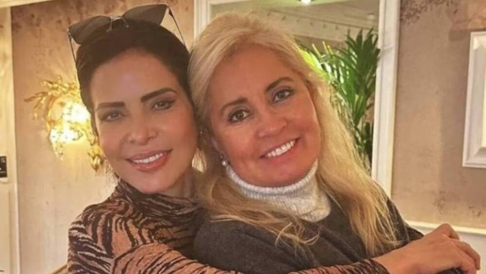 Gloria-Trevi-eligió-a-Carla-Estrada-para-hacer-con-Ellas-soy-yo-Gloria-Trevi-un-drama-con-causa.jpg
