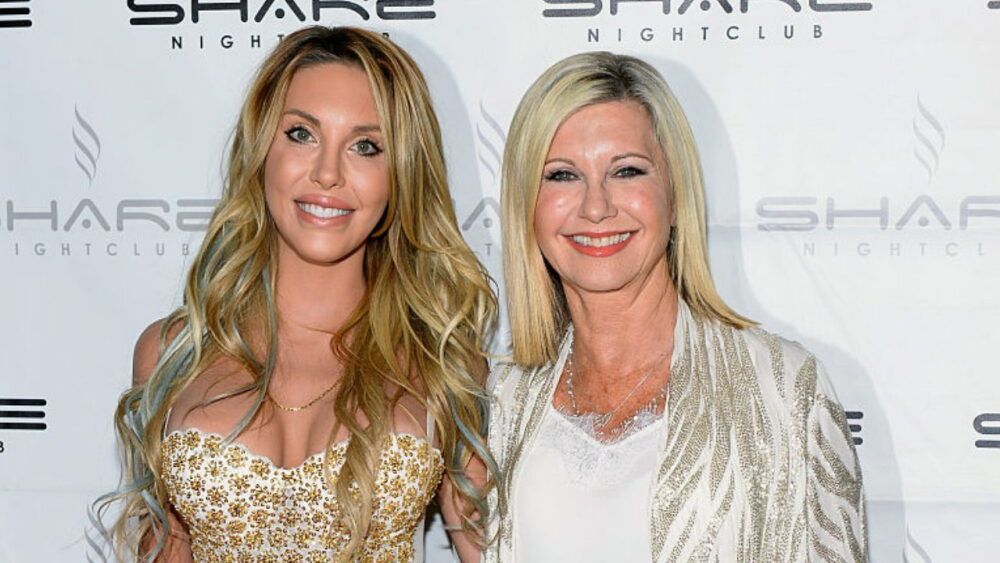 La Hija De Olivia Newton John Chloe Rose Lattanzi Recuerda A Su Madre la-hija-de-olivia-newton-john-chloe-rose-lattanzi-recuerda-a-su-madre