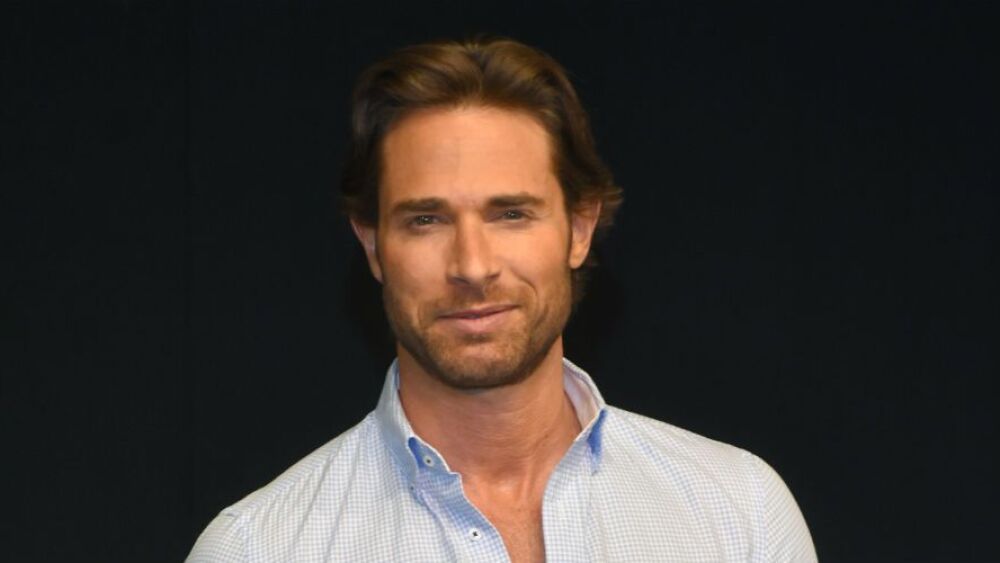 Asà presume Sebastián Rulli a su hijo en su cumpleaños 14: Todo un galán