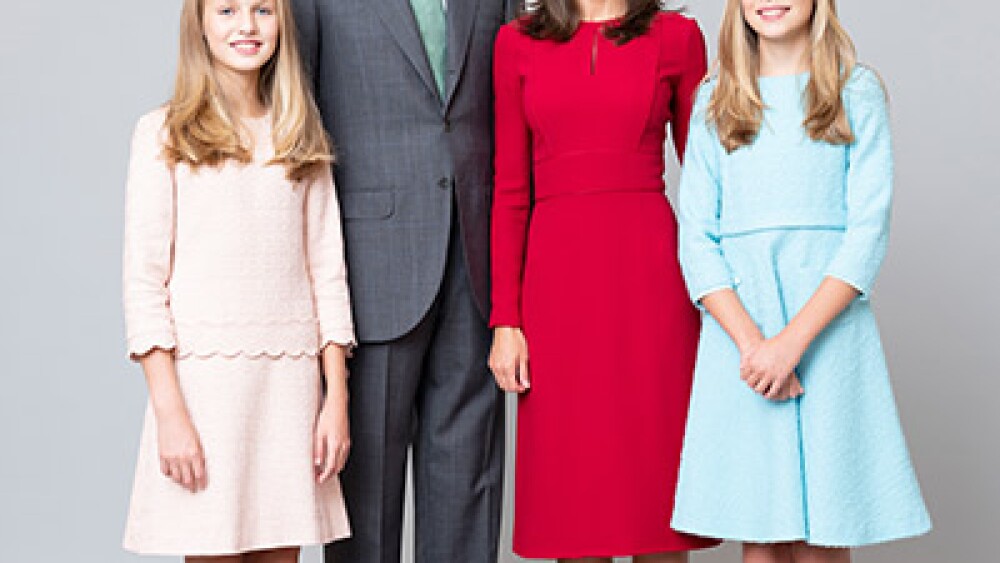 Los nuevos retratos oficiales de los Reyes de España