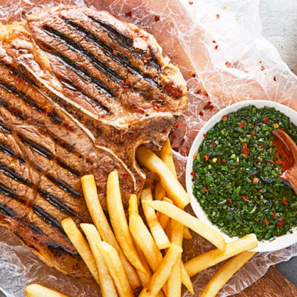 Corte al grill con chimichurri