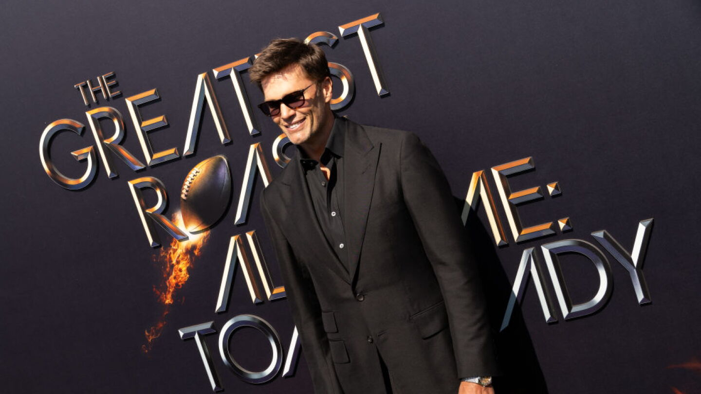 Tom Brady, el objetivo de las burlas en "The Greatest Roast of All Time