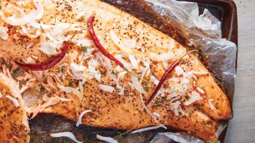 charola de salmón con coco