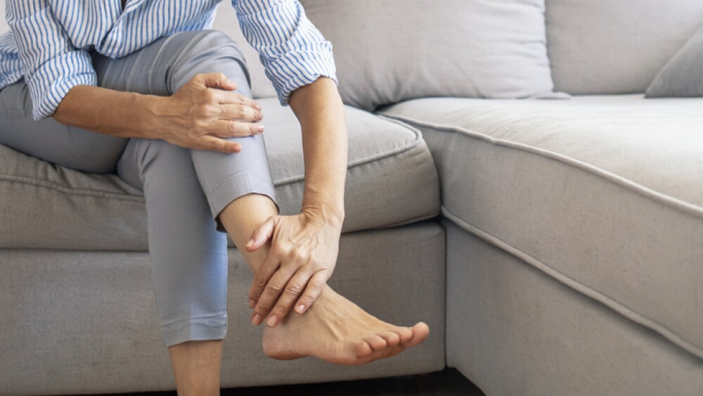 como quitar las asperezas de los pies