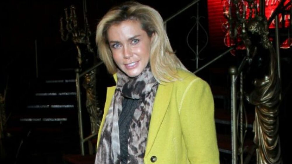 Sabine Moussier confiesa que se operó las 'bubis'