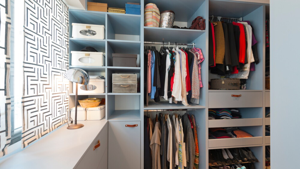 11 ideas simples para organizar un clóset pequeño