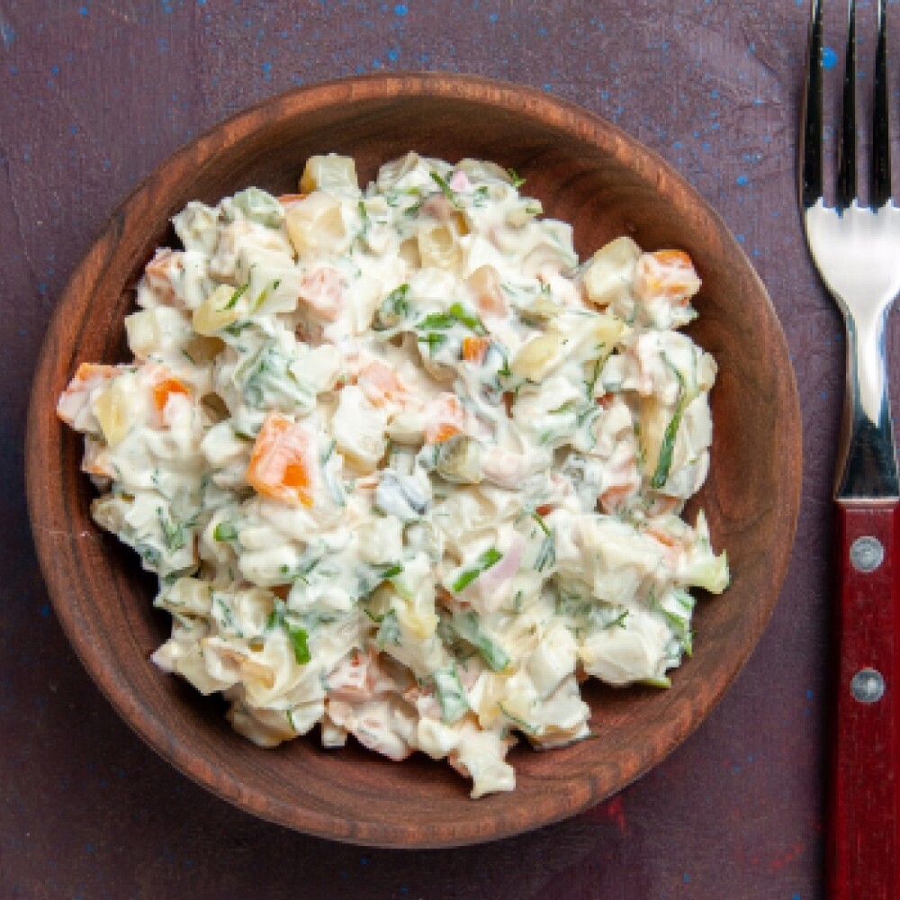 ensalada de pollo cremosa