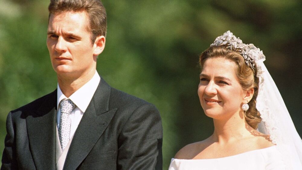 Esto es lo que cobra Iñaki Urdangarin de la Casa Real por no abrir la boca, pero él quiere más 33 Merca2.es El silencio de Iñaki Urdangarin: ¿a qué precio?