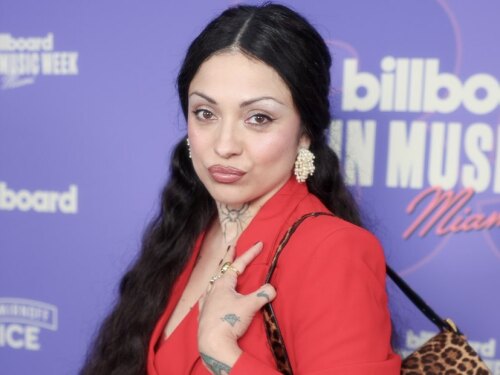 Mon Laferte estrena look y enciende las redes sociales