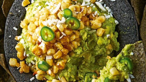 Cómo hacer guacamole con esquites