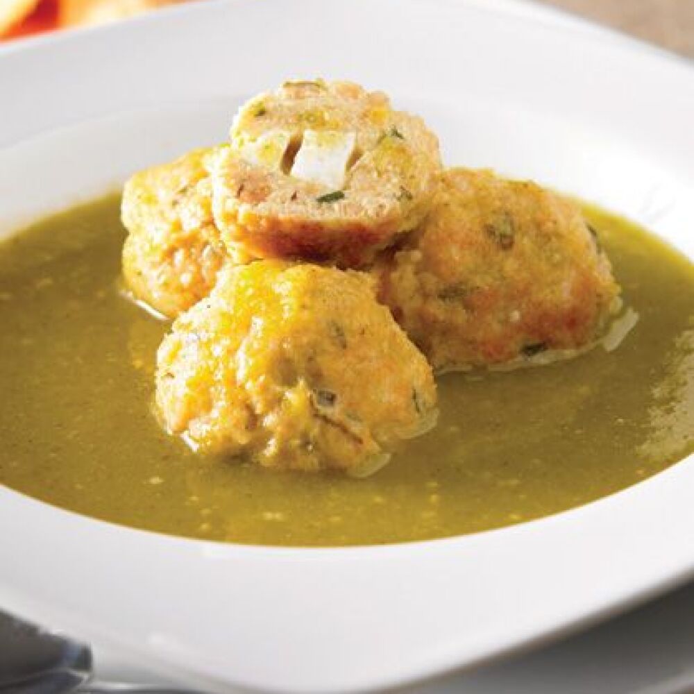 Albóndigas en salsa verde