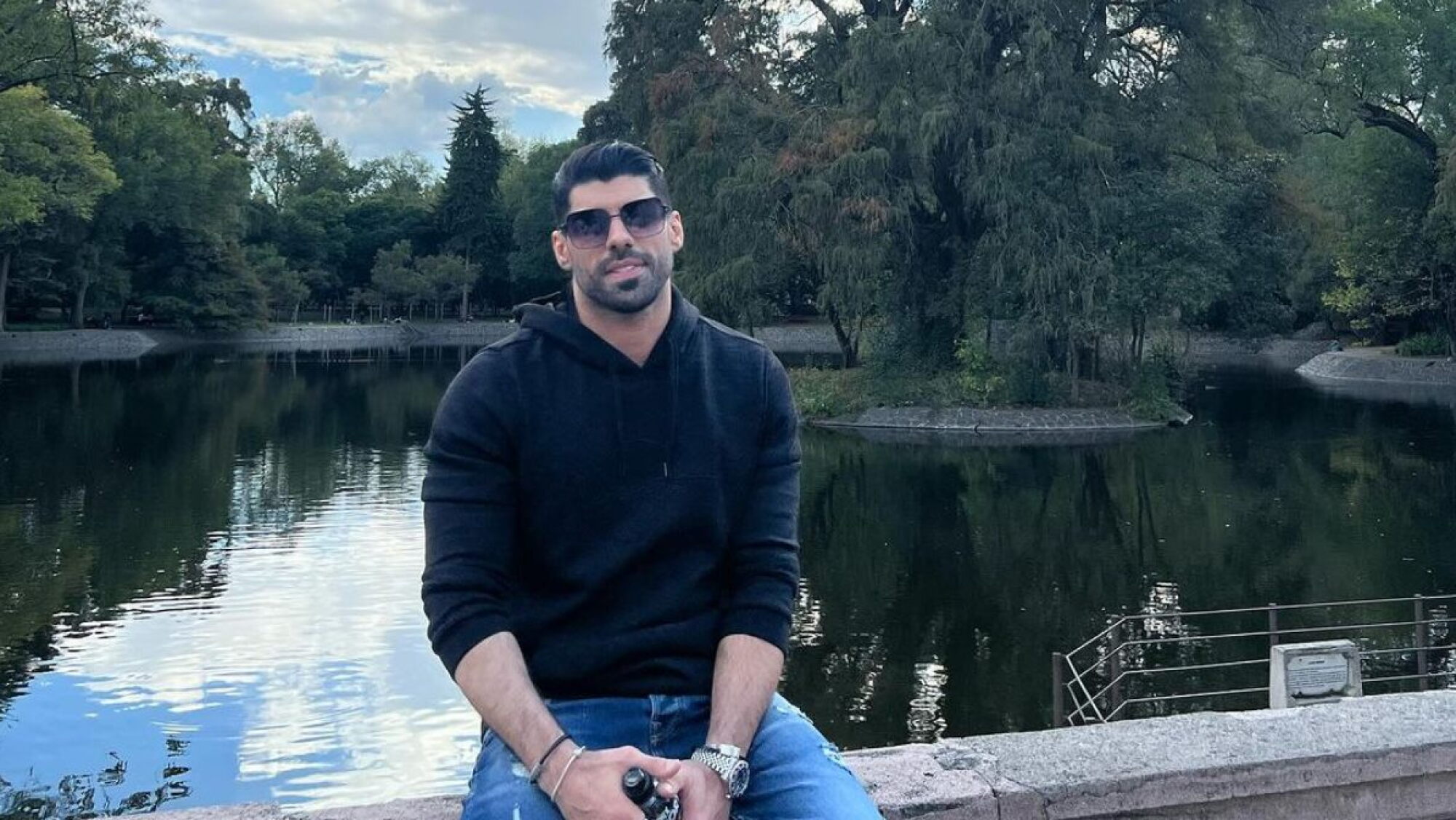 Masat Rasheed 2 ¿Quién es Massad, el polémico influencer árabe que abandonó a su hijo ...