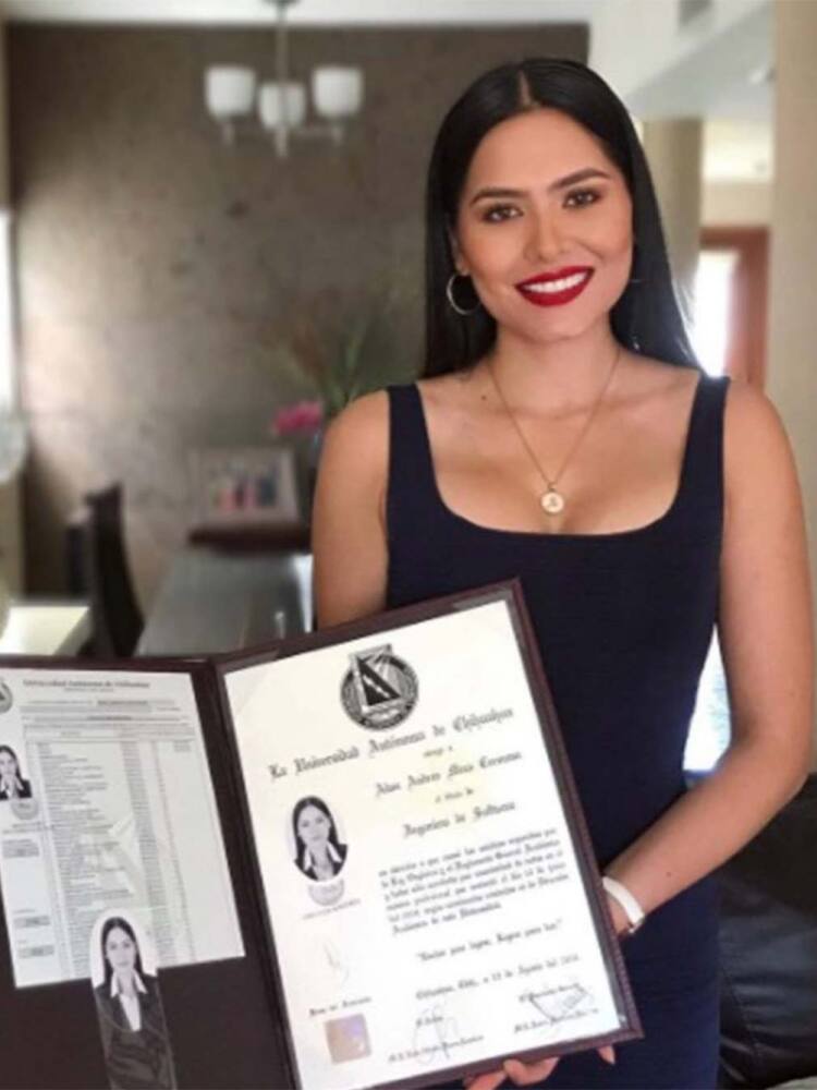 Andrea Meza presume su otra corona: su título como ingeniera con mención honorífica