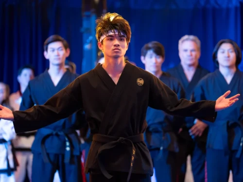 Quién es Brandon H. Lee, el gran villano de la última temporada de ‘Cobra Kai’