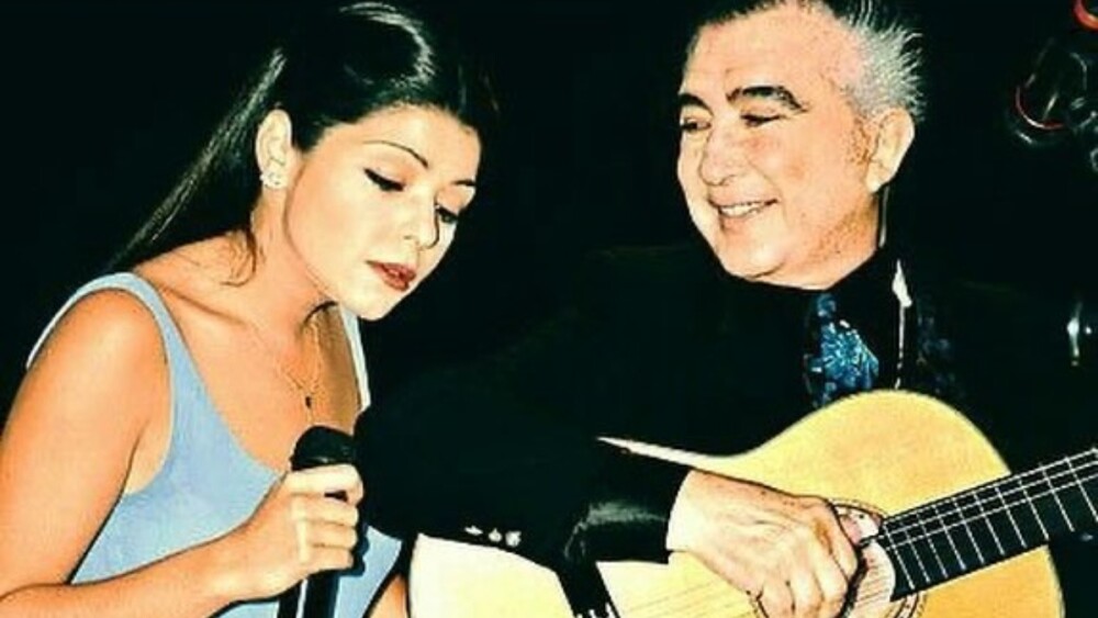 itati cantoral papa