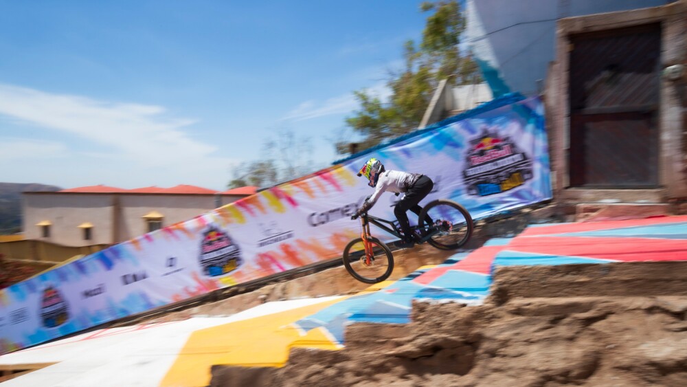 Red bull cerro abajo