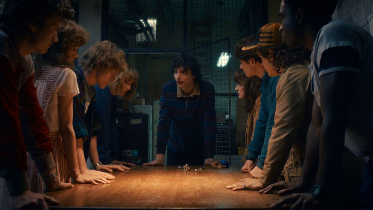535 Things Stranger Things 5: el significado de “Who Wants to Live Forever” en el ...