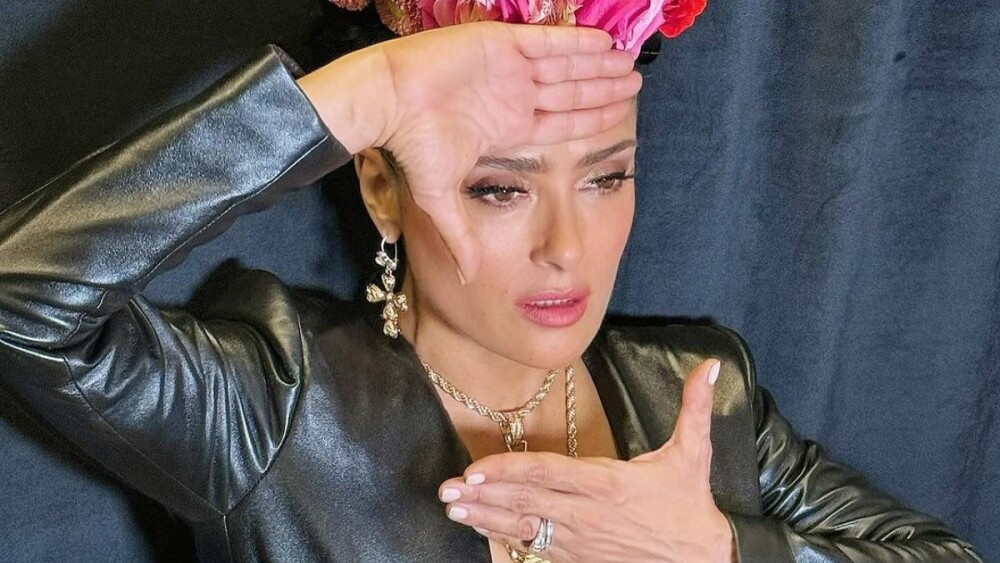 Esta é a cor de unhas tendência da estação recomendada por celebridades, como Jennifer Aniston celebridades-unhas brancas.jpg