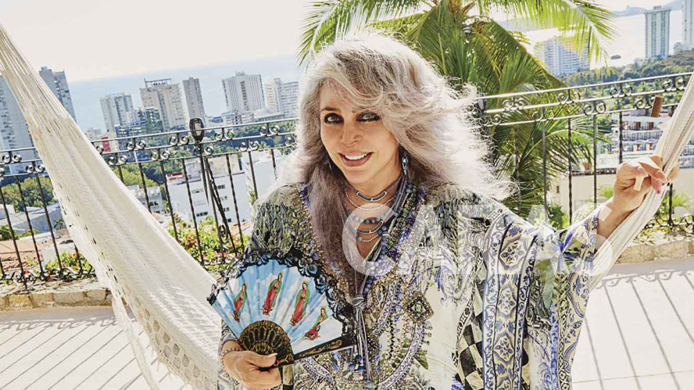 Exclusiva- Verónica Castro revela cómo se siente a sus 70 años