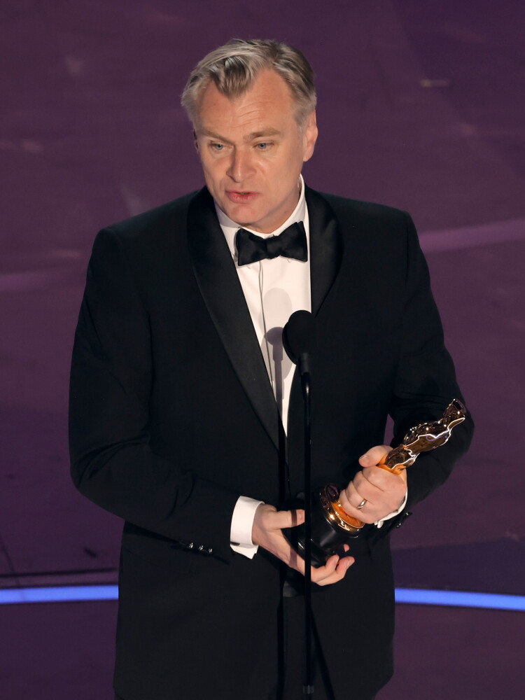 "Oppenheimer" de Christopher Nolan domina los Oscar 2024 con siete premios