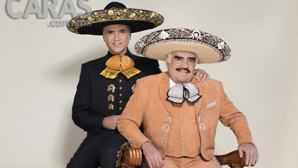 La Dinastía Fernández protagoniza la portada de CARAS México