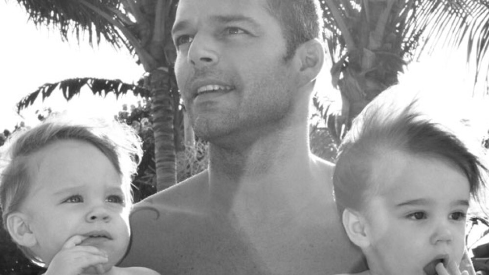 Amarás la respuesta que Ricky Martin le dio a sus hijos sobre su nacimiento...