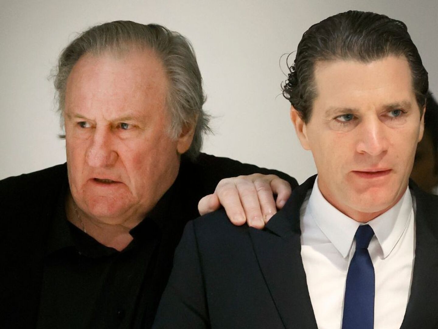Gérard Depardieu es declarado culpable por agresión sexual. Enfrentará 18 meses de prisión suspendida