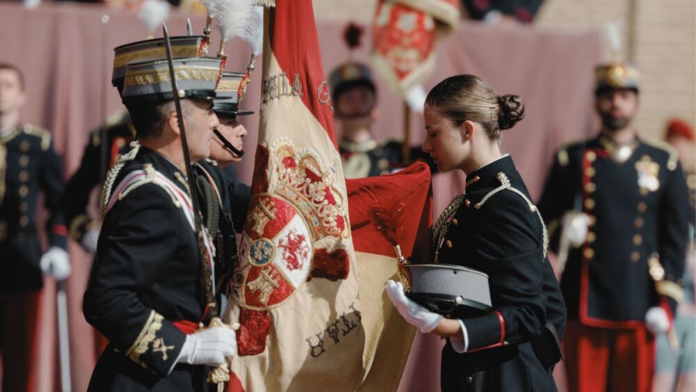 Acto de jura bandera princesa leonor.jpeg