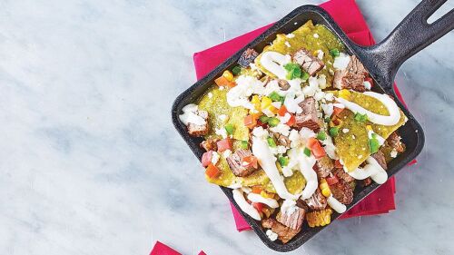 Chilaquiles verdes con arrachera