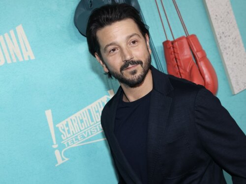 Nominan a Diego Luna para los Golden Globes 2025
