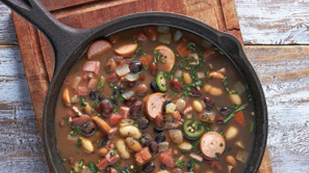 Frijoles charros con salchicha-image