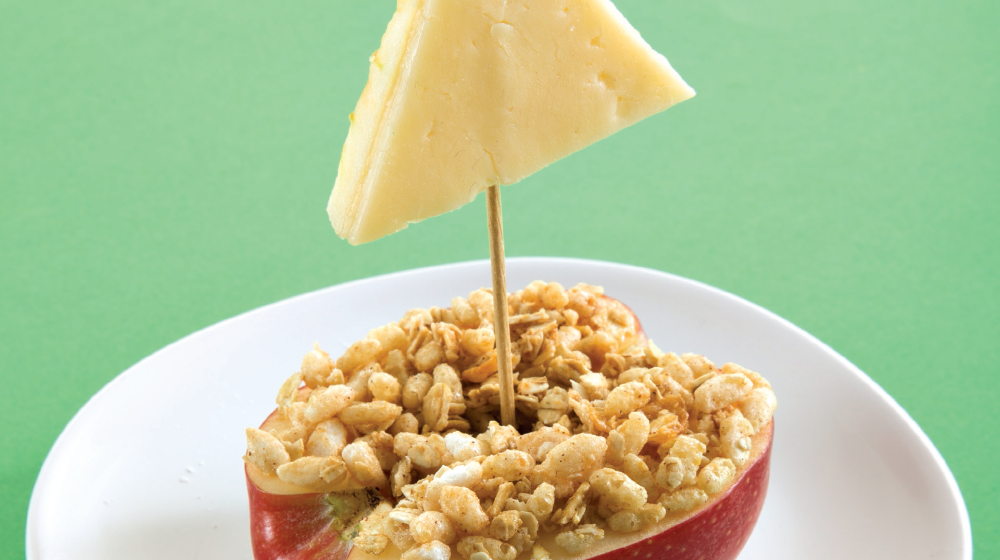 Barquitos de manzana con queso manchego